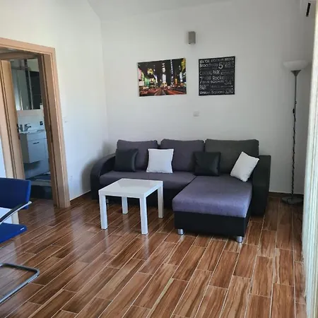 Kata Apartment